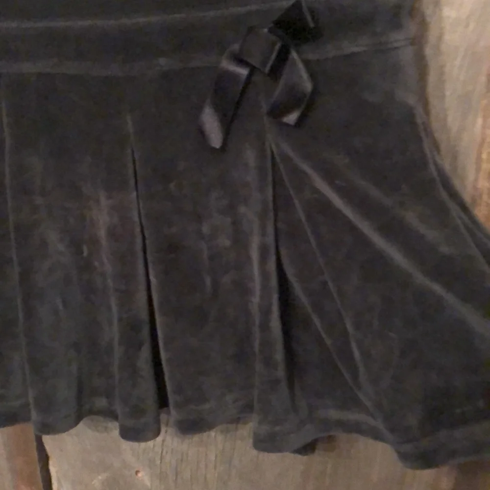 2005 GapKids Black Velour Pleated Skirt Size Small 6 7 Girls